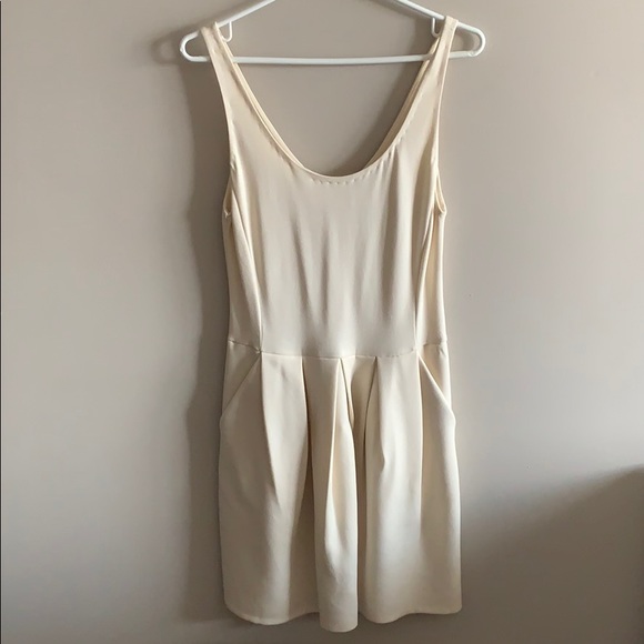 Aritzia NWOT Cream Dress - Picture 1 of 4